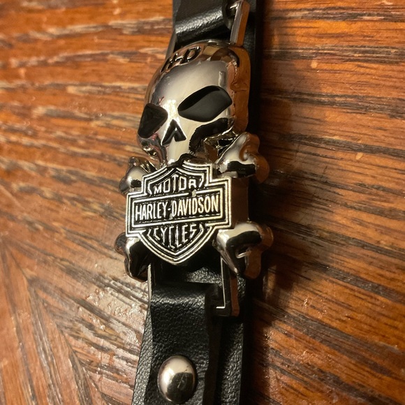 🏍🇺🇸Harley-Davidson Motor Cycles Black Leather Skull & Crossbones Bracelet! - Picture 12 of 16